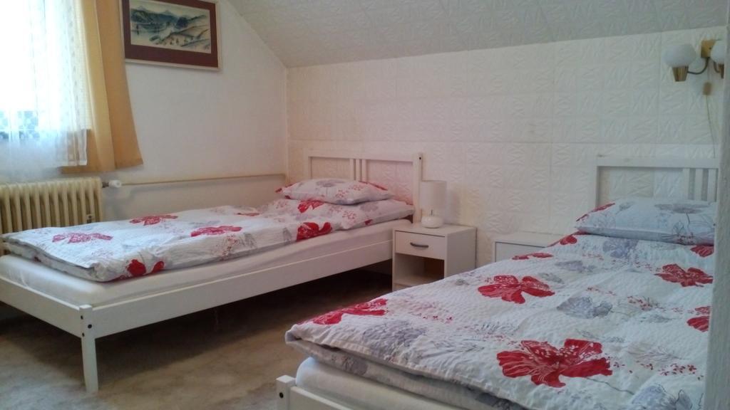 Apartman Tisa 68 Екстериор снимка